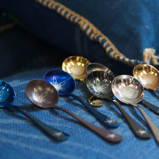"Coffee blossom" cupping spoon